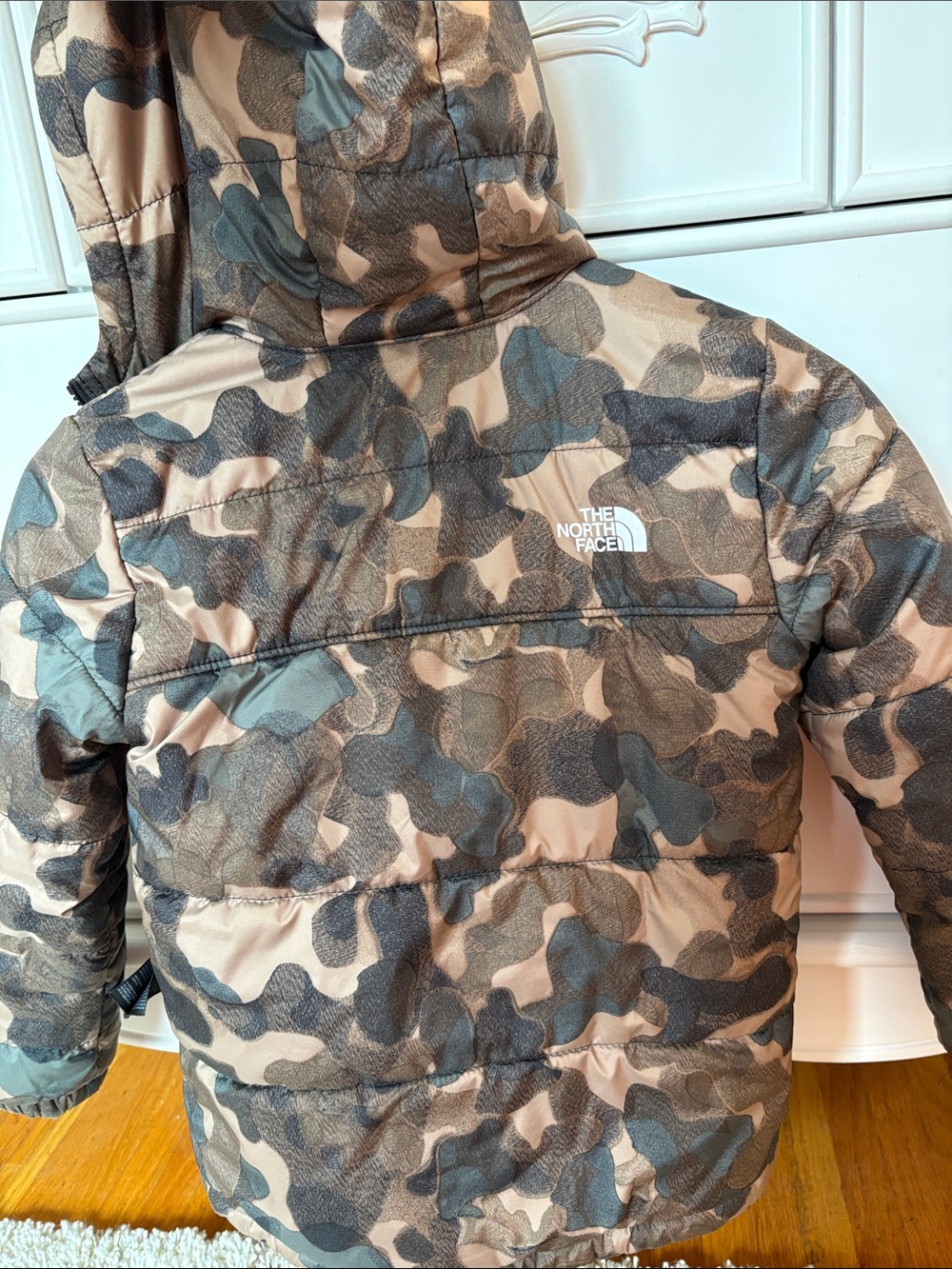 The North Face Youth Reversible Camouflage Jacket & Camo Pom Hat Set - Picture 6 of 10